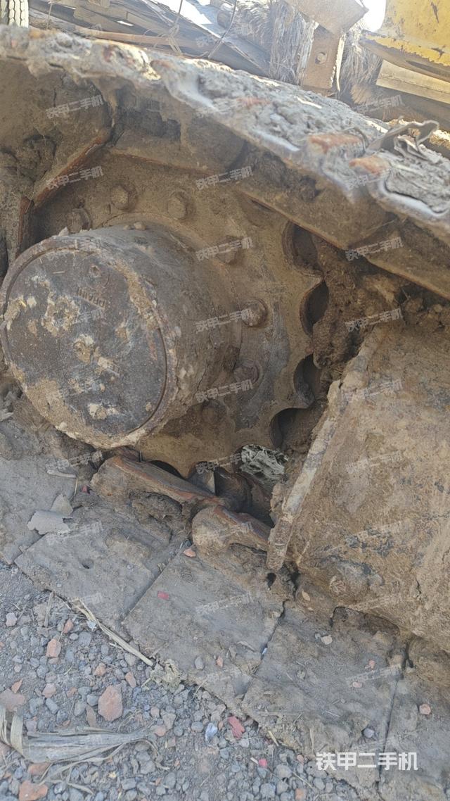 回转马达和主控阀（整机外观）