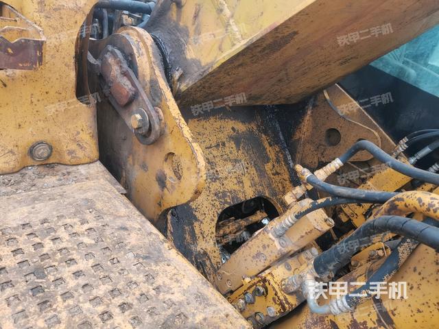 小臂整體右前（工作和回轉(zhuǎn)裝置）