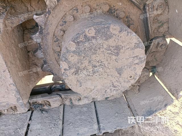左驅(qū)動(dòng)輪(行走機(jī)構(gòu)) 左驅(qū)動(dòng)輪(行走機(jī)構(gòu))