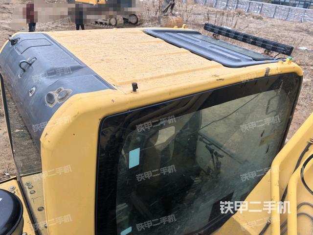 駕駛室頂部俯視(上車部件) 駕駛室頂部俯視(上車部件)