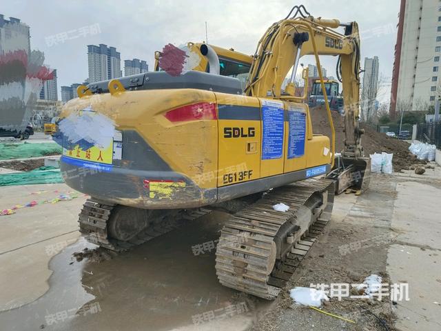 整機(jī)右后45°(整機(jī)外觀) 整機(jī)右后45°(整機(jī)外觀)