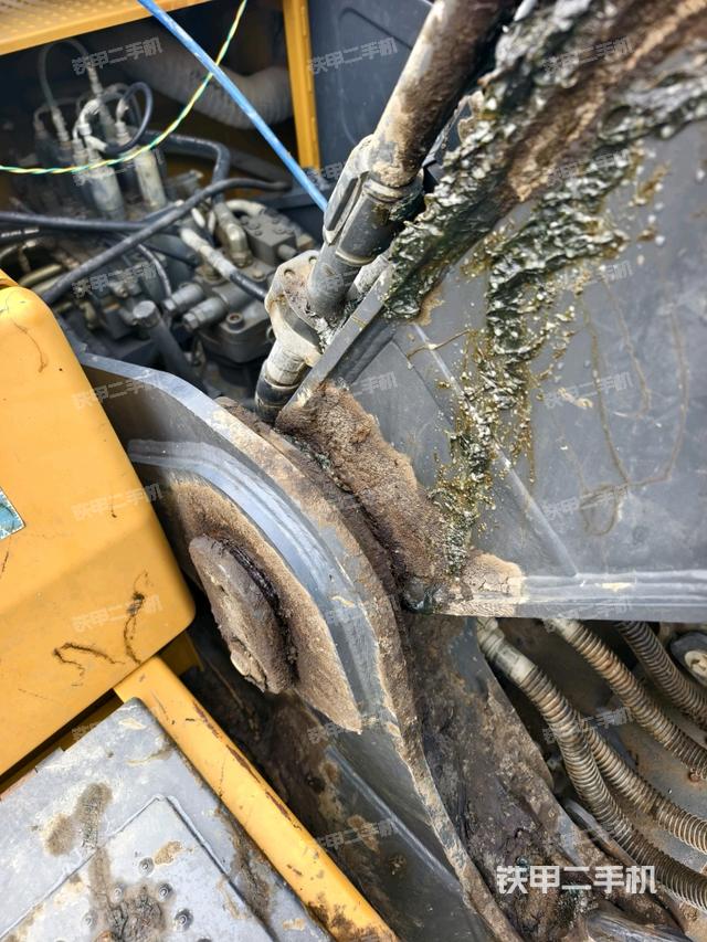 大臂根部?斜視（工作和回轉(zhuǎn)裝置）