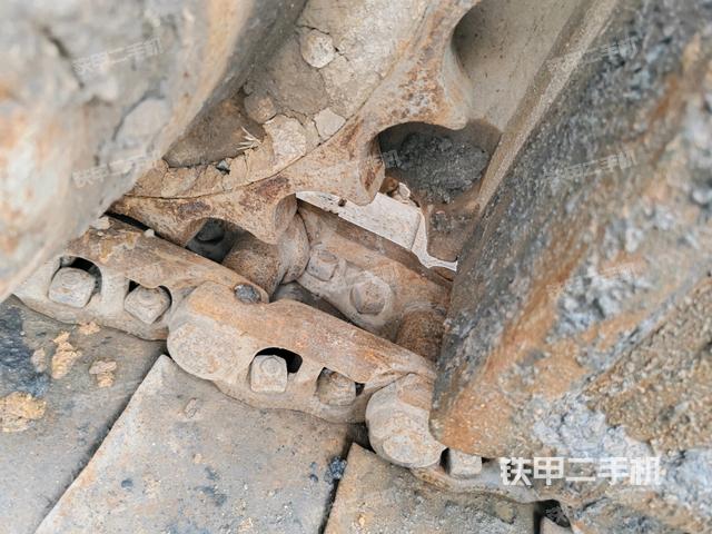 右側(cè)行走馬達蓋板（行走機構(gòu)）