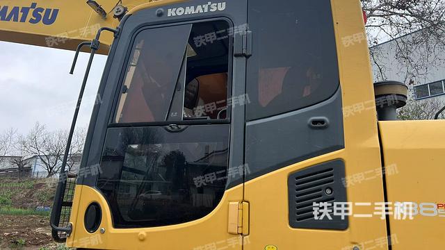 駕駛室左前45度（駕駛室部分）