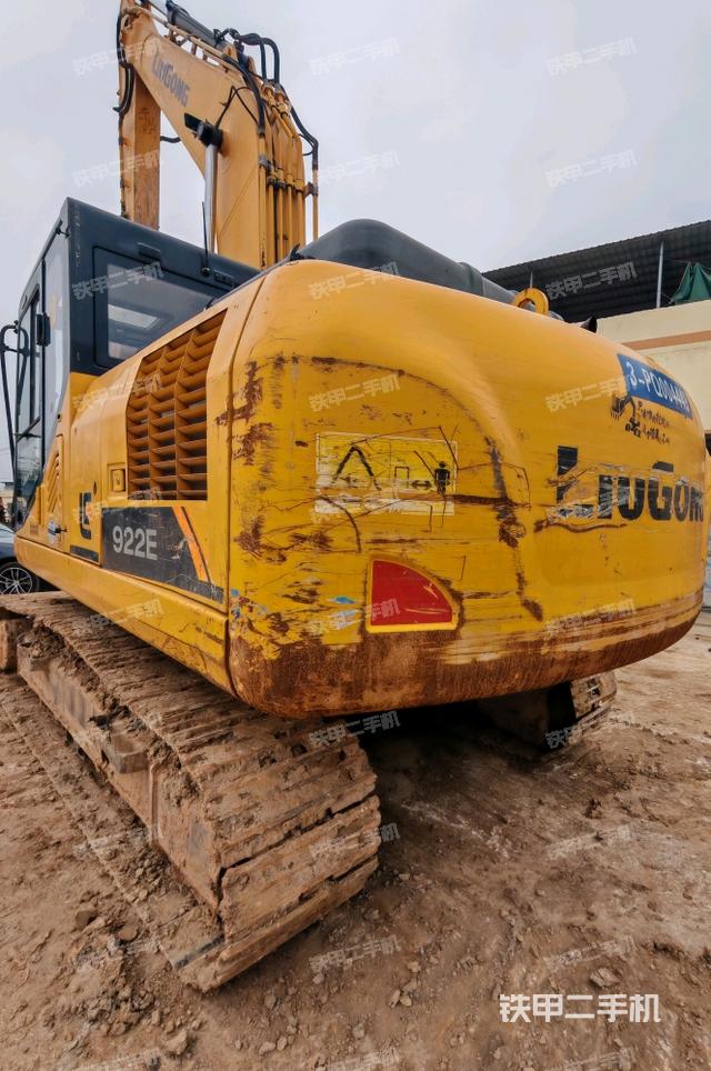 整機右后45°（整機外觀）