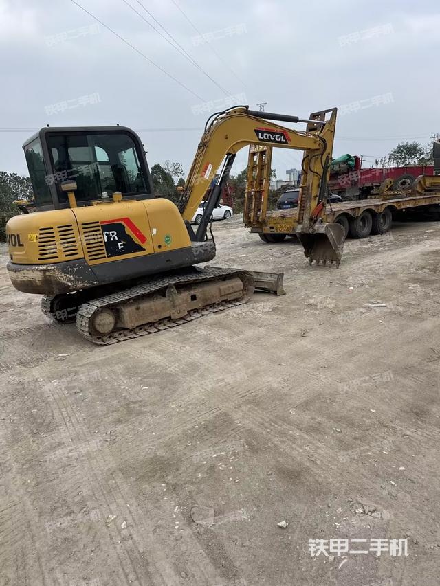 整機右后45°（整機外觀）