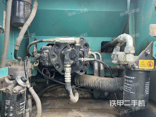 液壓泵室(大件艙室) 液壓泵室(大件艙室)
