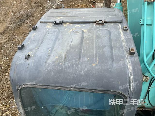 駕駛室頂部俯視(上車部件) 駕駛室頂部俯視(上車部件)