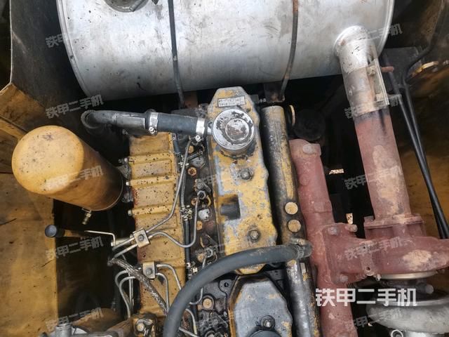 氣門室蓋螺絲特寫（上車部件）