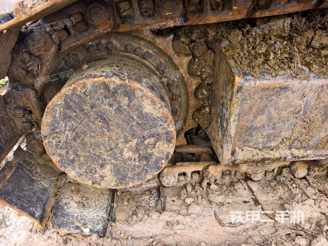 右導(dǎo)向輪（行走機(jī)構(gòu)）