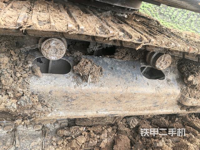 左側行走馬達蓋板(行走機構) 左側行走馬達蓋板(行走機構)