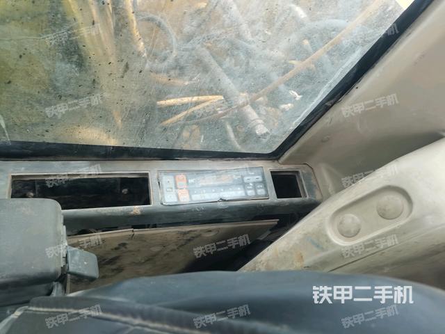 右側(cè)玻璃角標（駕駛室部分）