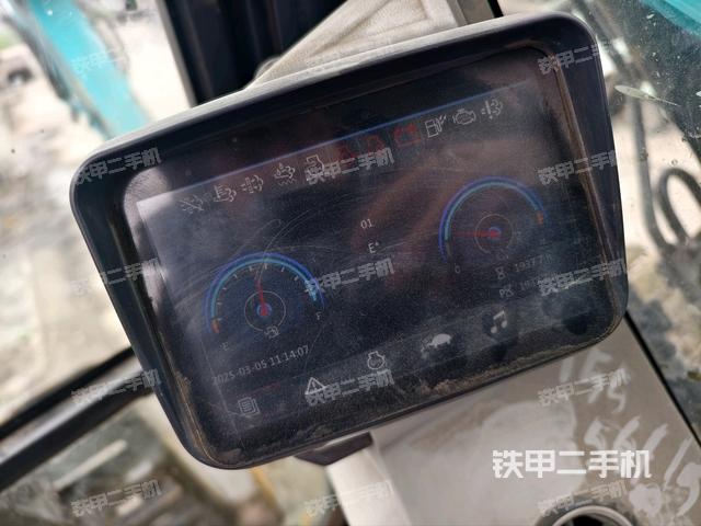 顯示屏?(駕駛室部分) 顯示屏?(駕駛室部分)