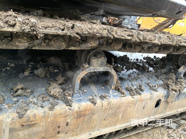 右側(cè)履帶整體（行走機(jī)構(gòu)）