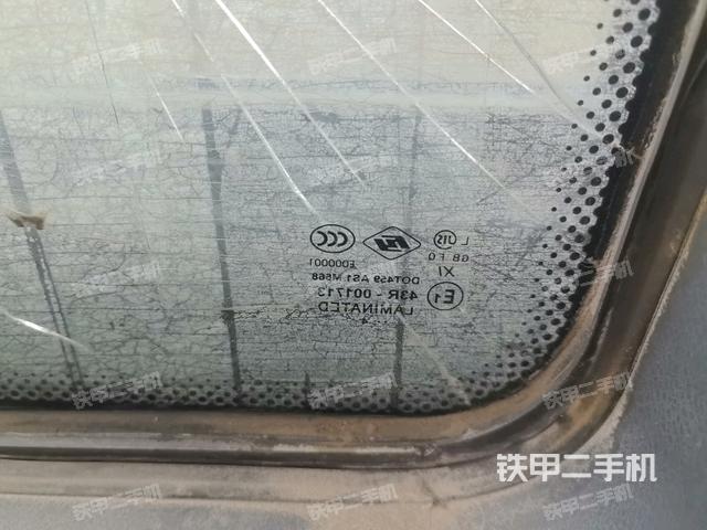 右側(cè)玻璃角標(biāo)（駕駛室部分）