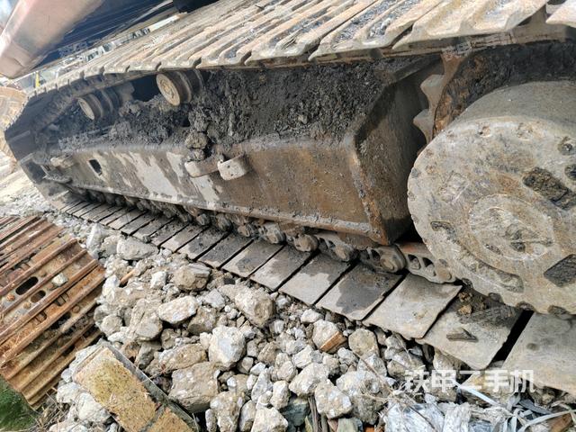 右側(cè)履帶整體（行走機構(gòu)）