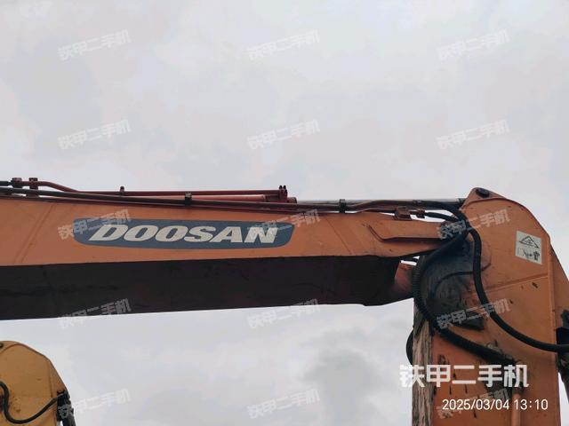 大臂整體?右側(cè)（工作和回轉(zhuǎn)裝置）