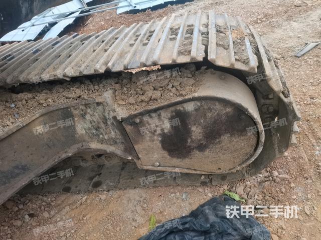 右側(cè)行走馬達蓋板（行走機構(gòu)）