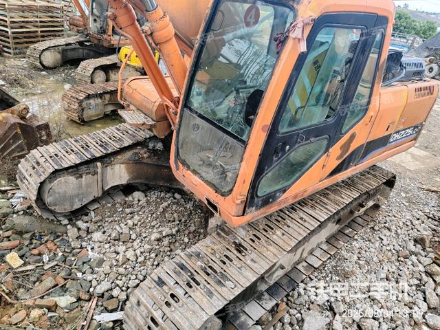 左后45（整機外觀）