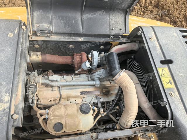 發(fā)動機室(上車部件) 發(fā)動機室(上車部件)