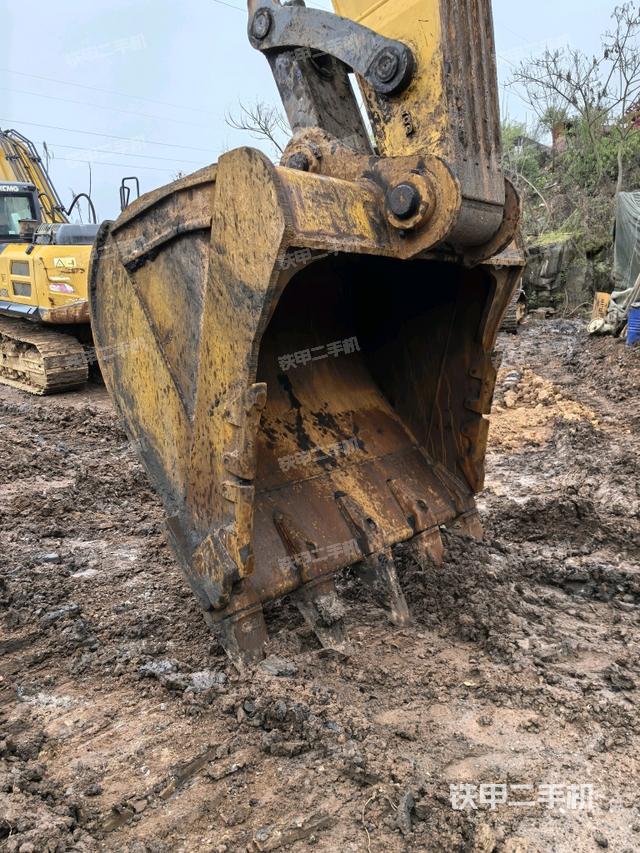 小臂整體左后（工作和回轉(zhuǎn)裝置）