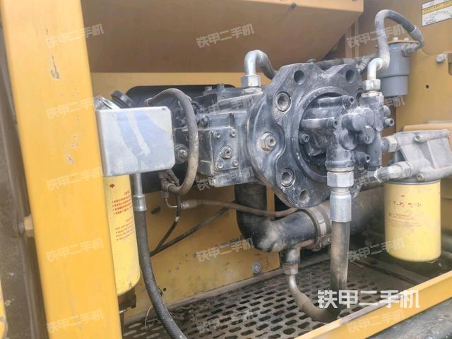 液壓泵斜45?左（大件艙室）