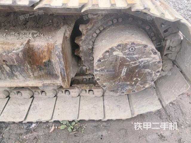 右驅(qū)動(dòng)輪（行走機(jī)構(gòu)）