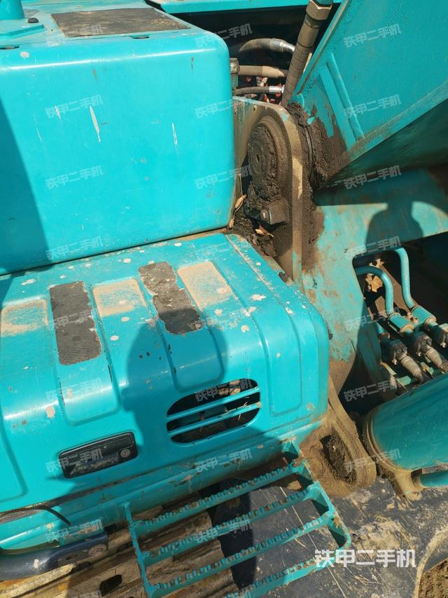 大臂根部?斜視（工作和回轉(zhuǎn)裝置）