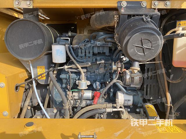 发动机整体俯视（整机外观）