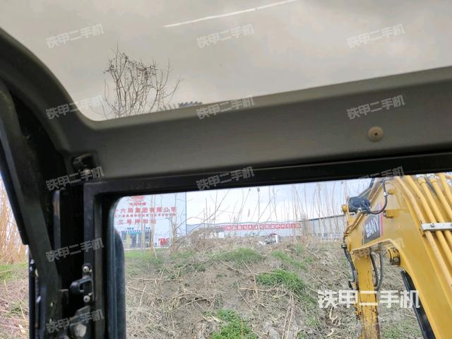 后窗玻璃角標(biāo)（駕駛室部分）