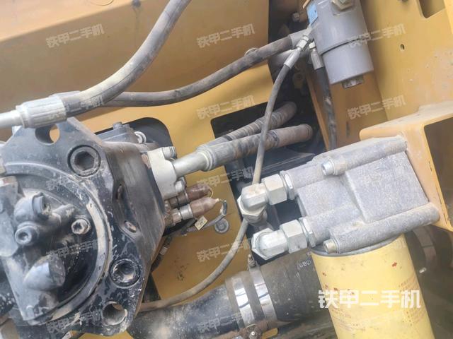 液壓泵斜45?右（大件艙室）