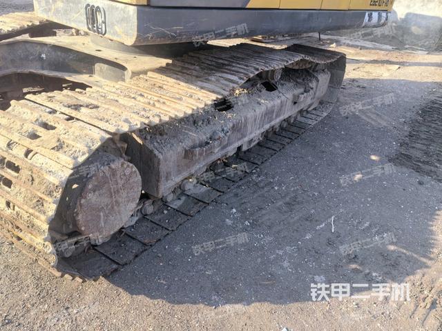 左側(cè)履帶整體?（行走機(jī)構(gòu)）