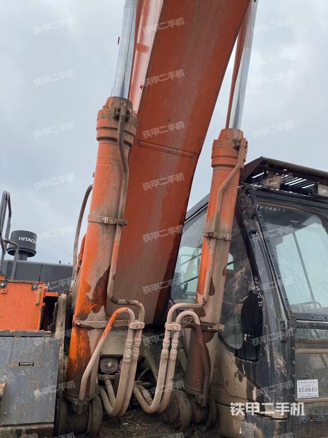 大臂油缸整體?豎拍（工作和回轉裝置）