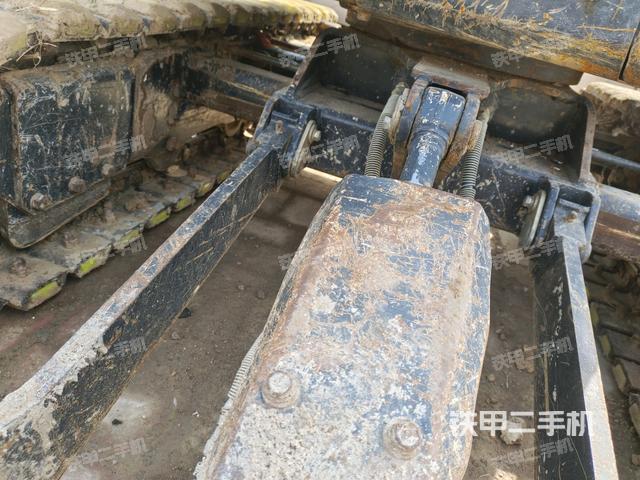 轉盤和下車架正前（工作和回轉裝置）