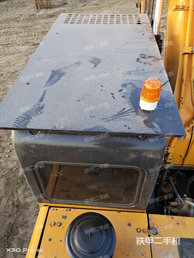 駕駛室頂部（整機(jī)外觀）