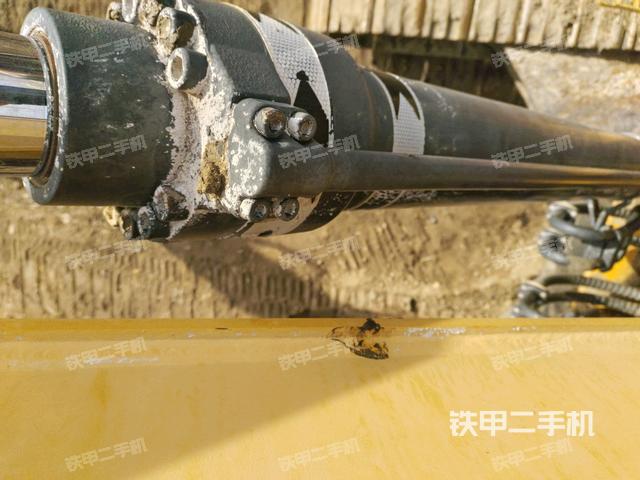 大臂油缸整體?豎拍（工作和回轉(zhuǎn)裝置）