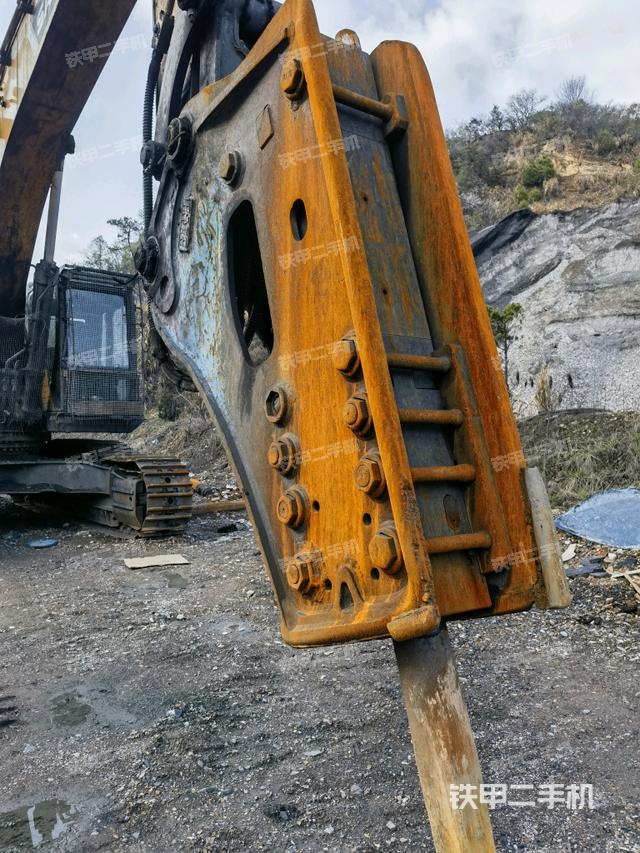 鏟斗45度（工作和回轉(zhuǎn)裝置）