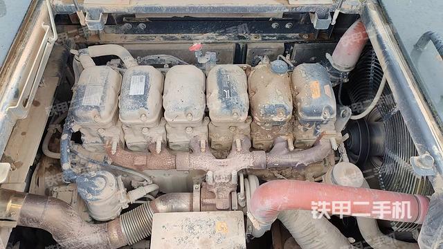 發(fā)動機整體俯視(整機外觀) 發(fā)動機整體俯視(整機外觀)