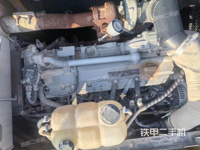 發(fā)動(dòng)機(jī)室（上車部件）