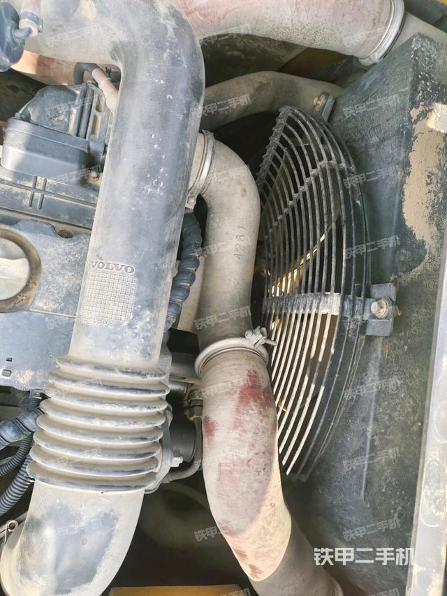 水箱+風扇特寫(上車部件) 水箱+風扇特寫(上車部件)