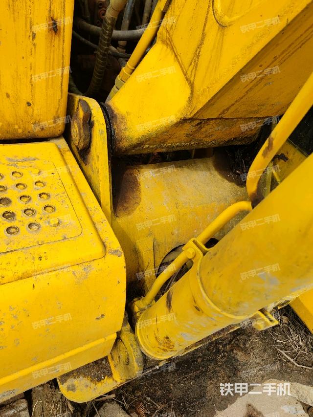 大臂根部?斜視(工作和回轉(zhuǎn)裝置) 大臂根部?斜視(工作和回轉(zhuǎn)裝置)