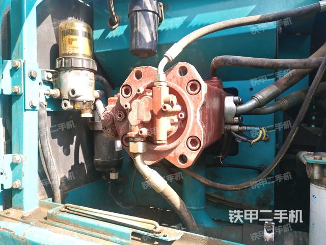 液壓泵斜45?左（大件艙室）