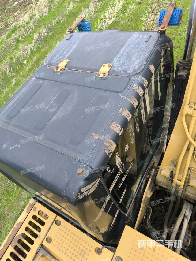 駕駛室頂部（整機(jī)外觀）