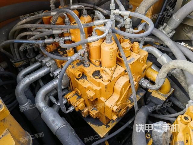 分配閥（上車部件）