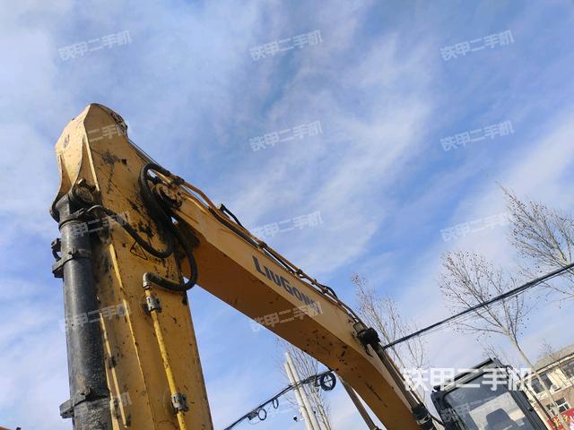 小臂整體左后（工作和回轉(zhuǎn)裝置）