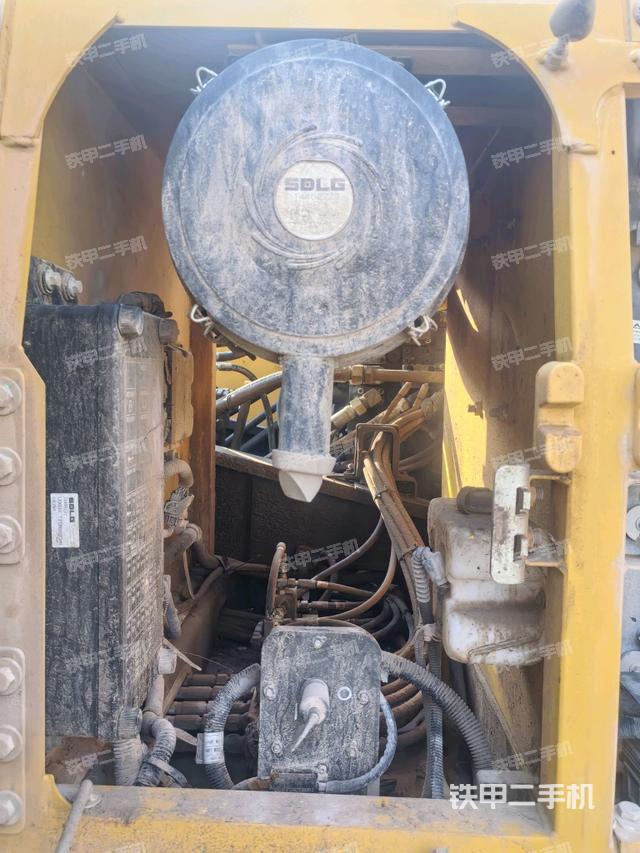 空濾倉整體（大件艙室）