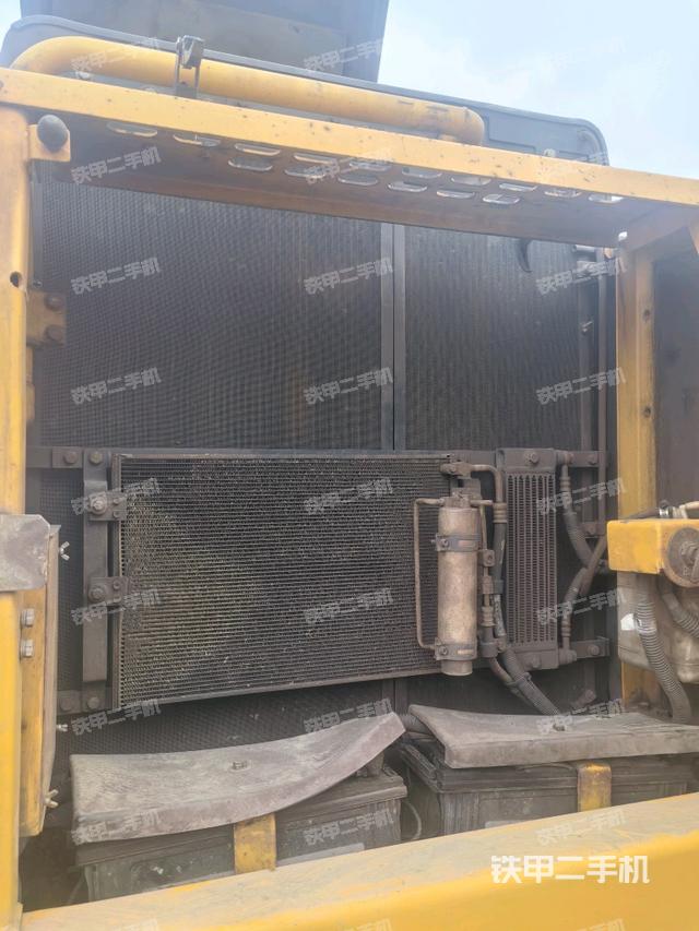 散熱器正面（大件艙室）