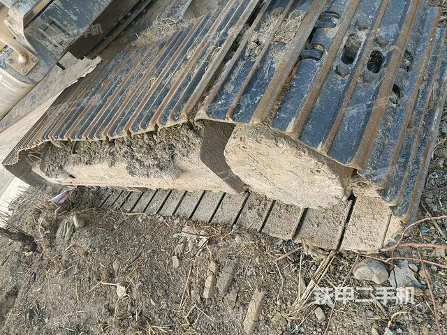 左側(cè)履帶整體?(行走機構(gòu)) 左側(cè)履帶整體?(行走機構(gòu))
