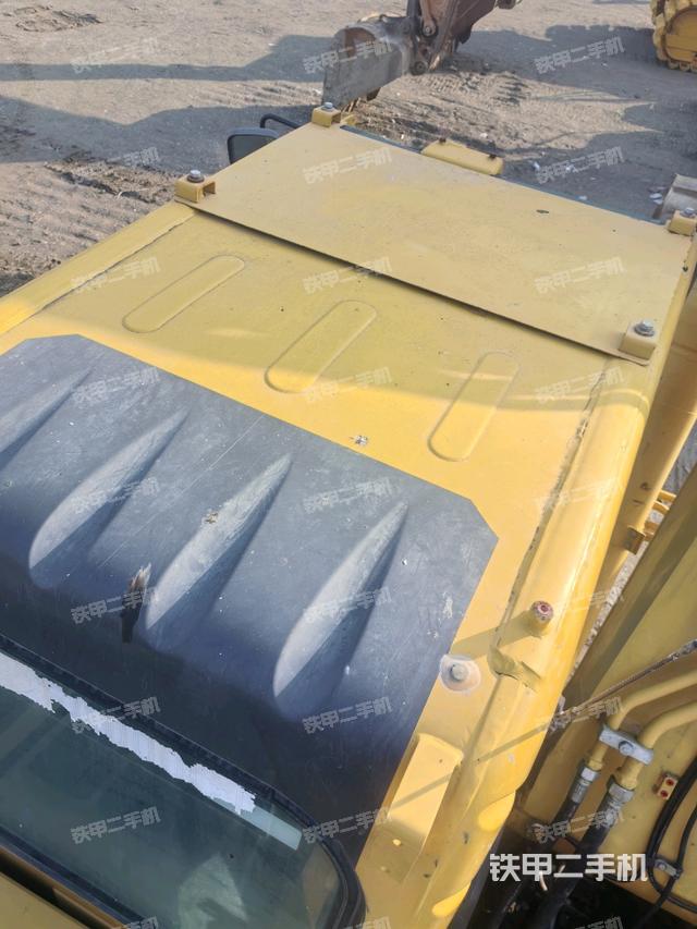 駕駛室頂部俯視（上車部件）