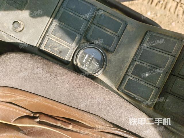 小時表(駕駛室部分) 小時表(駕駛室部分)